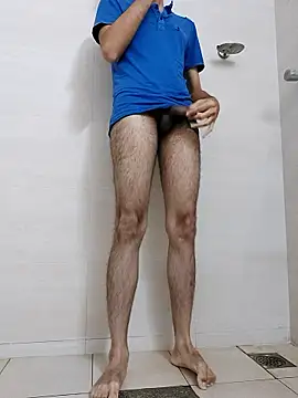 Snapshot of youngcock50 chatting on January 19, 2026, 12:36 am youngcock50 online show from January 19, 2026, 12:36 am