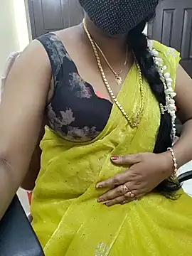 Snapshot of lolida69thamil chatting on June 9, 2026, 2:39 pm lolida69thamil online show from June 9, 2026, 2:39 pm