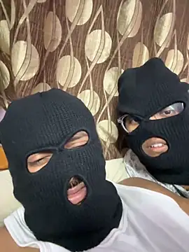 VVcouple online show from October 4, 2025, 6:06 pm