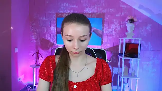 JulieDaniel online show from July 23, 2026, 4:21 am