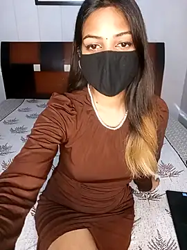 Snapshot of Hot_malika19 chatting on September 9, 2025, 10:15 am Hot malika19 online show from September 9, 2025, 10:15 am