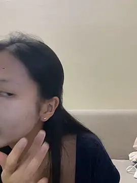 Lil-Gi online show from October 23, 2025, 3:22 pm