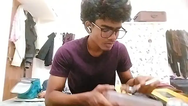 Snapshot of Rahulisagoodguy chatting on November 22, 2025, 9:41 am Rahulisagoodguy online show from November 22, 2025, 9:41 am