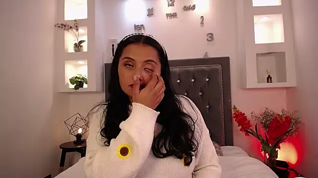 MelissaRhodes online show from December 5, 2025, 9:00 pm