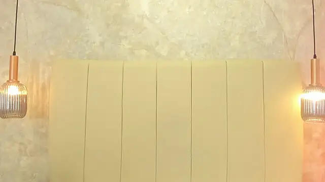 Snapshot of nayiraa_ chatting on October 20, 2025, 11:43 am nayiraa online show from October 20, 2025, 11:43 am