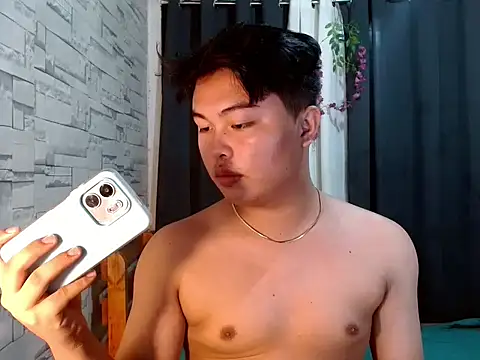 Lustfulljohnx online show from February 18, 2026, 11:33 pm