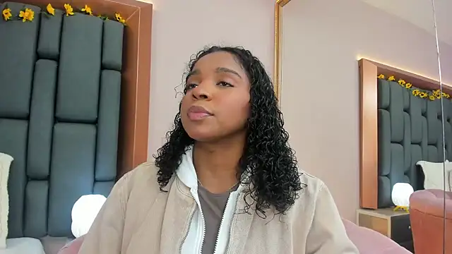 LisaMendez online show from January 7, 2026, 3:53 am