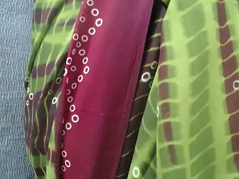 Snapshot of Nova__Leigh chatting on November 2, 2025, 7:27 pm Nova Leigh online show from November 2, 2025, 7:27 pm