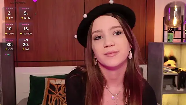 Snapshot of Alison_kisss chatting on April 21, 2026, 9:50 pm Alison kisss online show from April 21, 2026, 9:50 pm