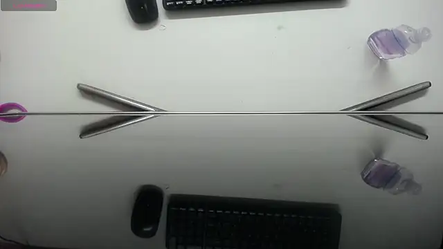 isabella rossee online show from September 22, 2025, 7:49 pm