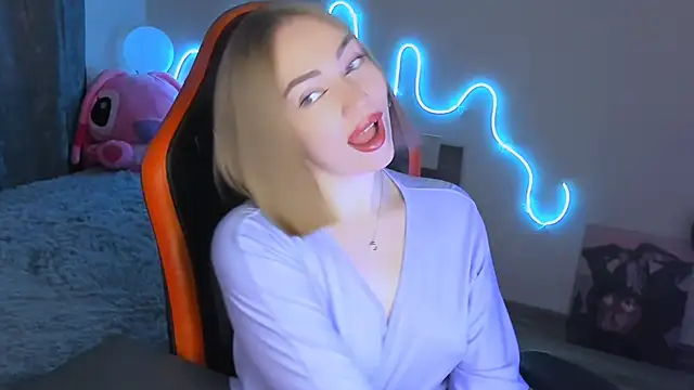 LaraKrein lk online show from February 8, 2026, 12:52 pm