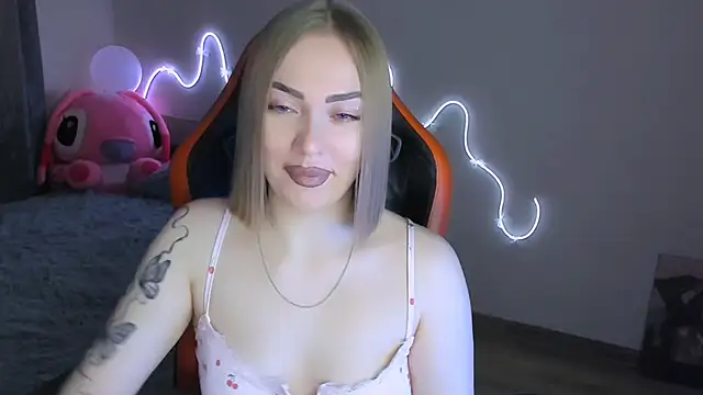 LaraKrein lk online show from February 12, 2026, 11:05 am