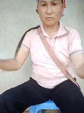 Snapshot of phlin1 chatting on May 22, 2026, 3:13 am phlin1 online show from May 22, 2026, 3:13 am