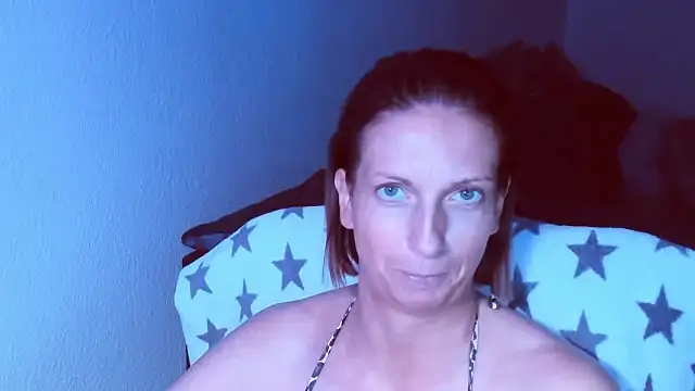 SexyJulia21 online show from July 25, 2026, 6:22 am