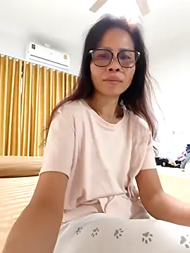 Mama Eva 1 online show from September 27, 2025, 1:21 am