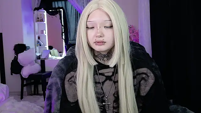 Snapshot of Lein_Bone chatting on May 15, 2026, 11:56 pm Lein Bone online show from May 15, 2026, 11:56 pm