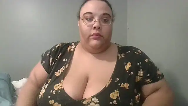 SexyBBW10790 online show from March 6, 2026, 1:07 pm
