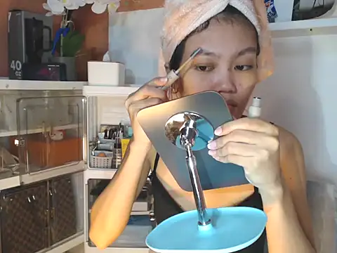 Snapshot of skinny_gracie chatting on June 28, 2026, 12:05 am skinny gracie online show from June 28, 2026, 12:05 am