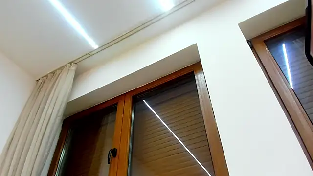 Anyssia online show from November 21, 2025, 6:28 pm