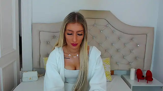 NatalieSensual online show from October 19, 2025, 8:04 am