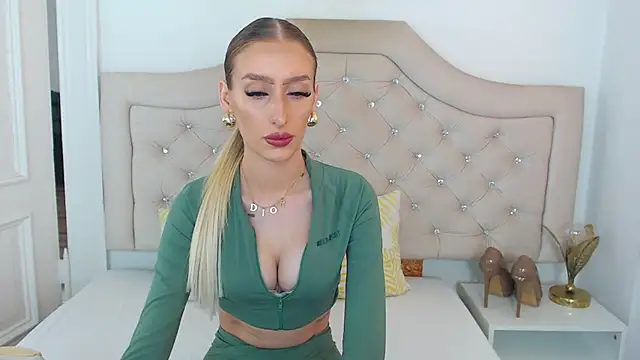 NatalieSensual online show from March 4, 2026, 9:04 am