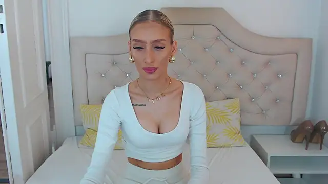 Snapshot of NatalieSensual chatting on April 26, 2026, 1:42 pm NatalieSensual online show from April 26, 2026, 1:42 pm