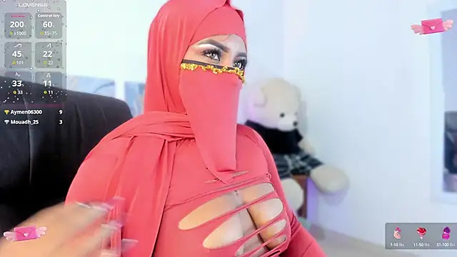 yasmin elite online show from November 7, 2025, 2:22 am