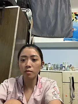 Snapshot of Minee1202 chatting on May 25, 2026, 2:17 am Minee1202 online show from May 25, 2026, 2:17 am