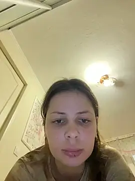 Snapshot of missevacrystal chatting on December 3, 2025, 9:18 am missevacrystal online show from December 3, 2025, 9:18 am