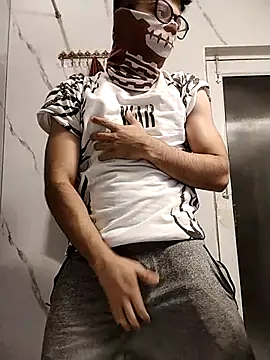 Snapshot of mrmasseur06 chatting on March 30, 2026, 6:42 pm mrmasseur06 online show from March 30, 2026, 6:42 pm