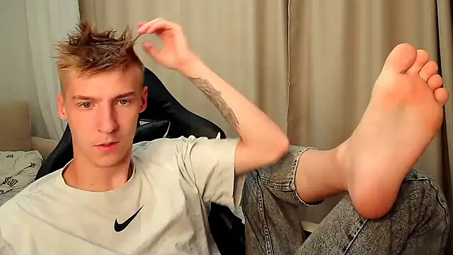 MrSexyCum4U online show from September 15, 2025, 9:20 am