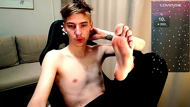 MrSexyCum4U online show from October 28, 2025, 7:27 pm