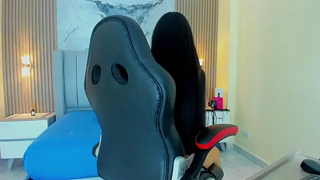 Snapshot of ALANA_WATSONN chatting on February 3, 2026, 7:52 pm ALANA WATSONN online show from February 3, 2026, 7:52 pm