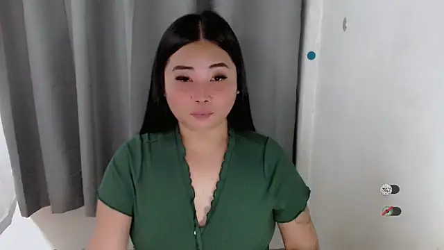 Snapshot of Yhana_Slut chatting on September 14, 2025, 8:35 am Yhana Slut online show from September 14, 2025, 8:35 am