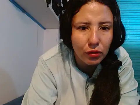 Arieeel 09 online show from April 9, 2026, 6:02 am