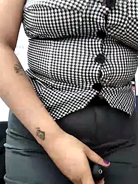 AMATISTA  16 online show from April 9, 2026, 12:32 pm