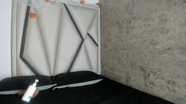 Aleja-02 online show from October 27, 2025, 8:57 pm