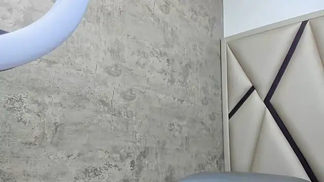 Aleja-02 online show from November 19, 2025, 10:32 pm