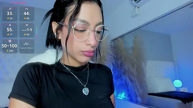 Ebonysweet   online show from May 28, 2026, 7:33 pm