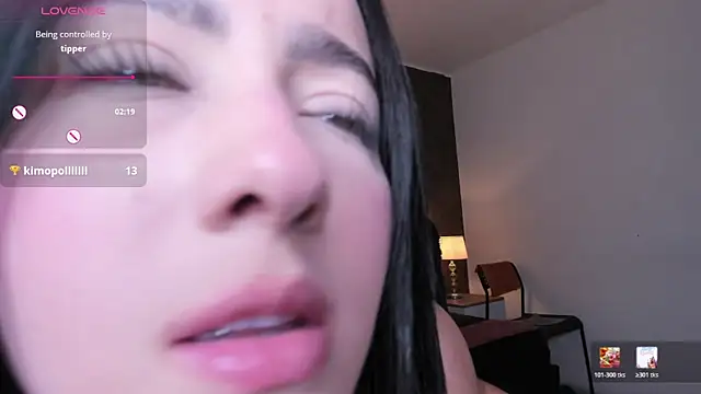 marian  stone online show from April 14, 2026, 7:09 pm