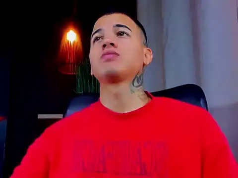 Snapshot of rocoo_santos chatting on April 28, 2026, 6:13 pm rocoo santos online show from April 28, 2026, 6:13 pm