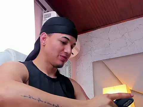 Snapshot of rocoo_santos chatting on May 20, 2026, 6:25 pm rocoo santos online show from May 20, 2026, 6:25 pm