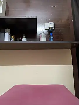 Snapshot of modelnishu chatting on March 3, 2026, 1:17 pm modelnishu online show from March 3, 2026, 1:17 pm