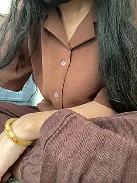 Snapshot of modelnishu chatting on March 27, 2026, 10:04 am modelnishu online show from March 27, 2026, 10:04 am