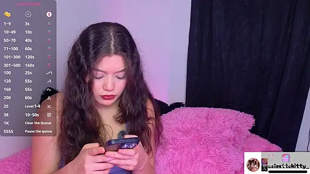 celestte evans 1 online show from October 18, 2025, 4:37 am