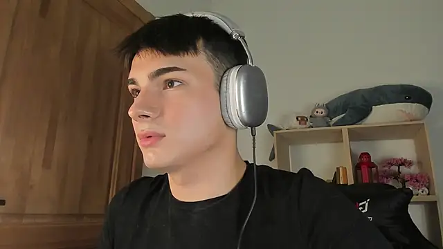 mystic evan online show from November 4, 2025, 8:30 pm