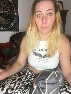 Snapshot of Sidney_Rockz chatting on November 25, 2025, 2:06 pm Sidney Rockz online show from November 25, 2025, 2:06 pm