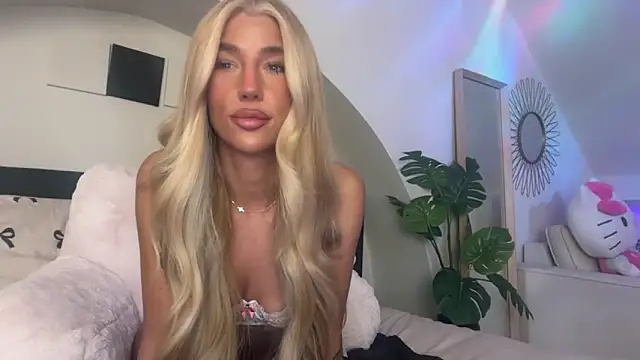 KENNIEXROSE online show from March 26, 2026, 11:54 pm