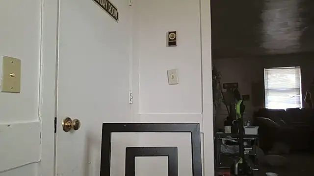 alwayshorny90 online show from November 11, 2025, 2:06 pm