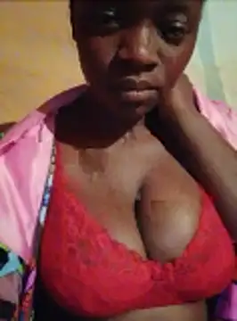 Snapshot of GoodnesszNeli chatting on November 6, 2025, 10:32 pm GoodnesszNeli online show from November 6, 2025, 10:32 pm